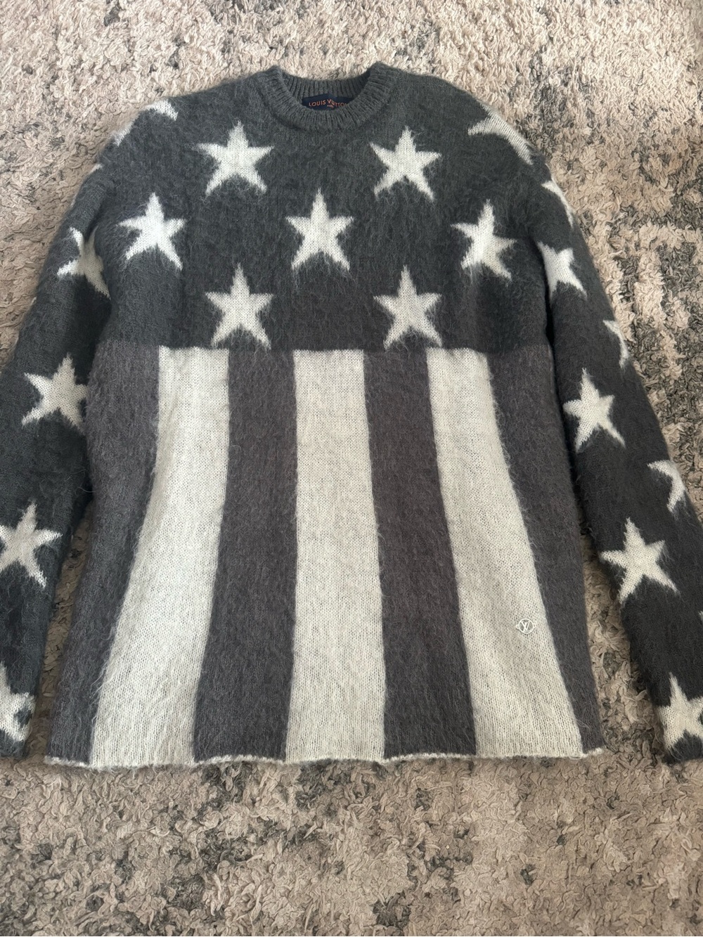 Louis Vuitton Mohair American Flag
Sweater  xl men’s